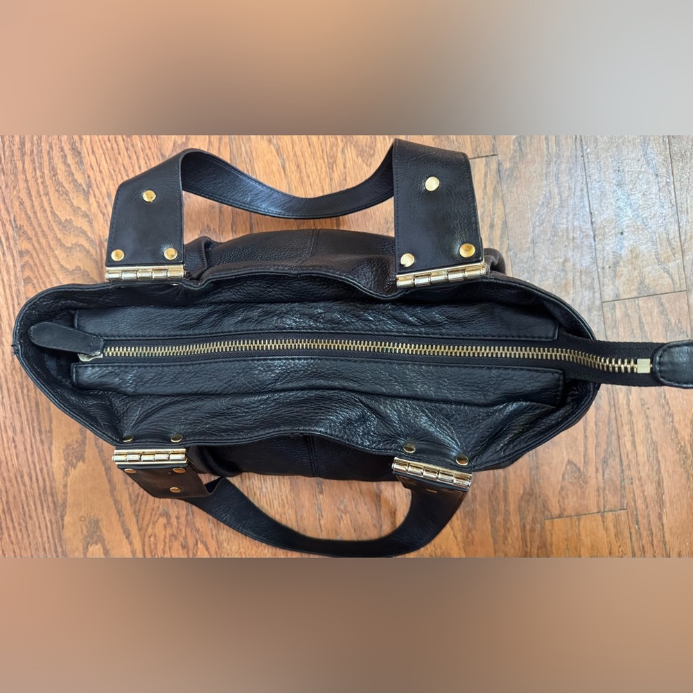 Michael Kors Black Leather Shoulder Bag with Gold Accents - Picture 4 of 12